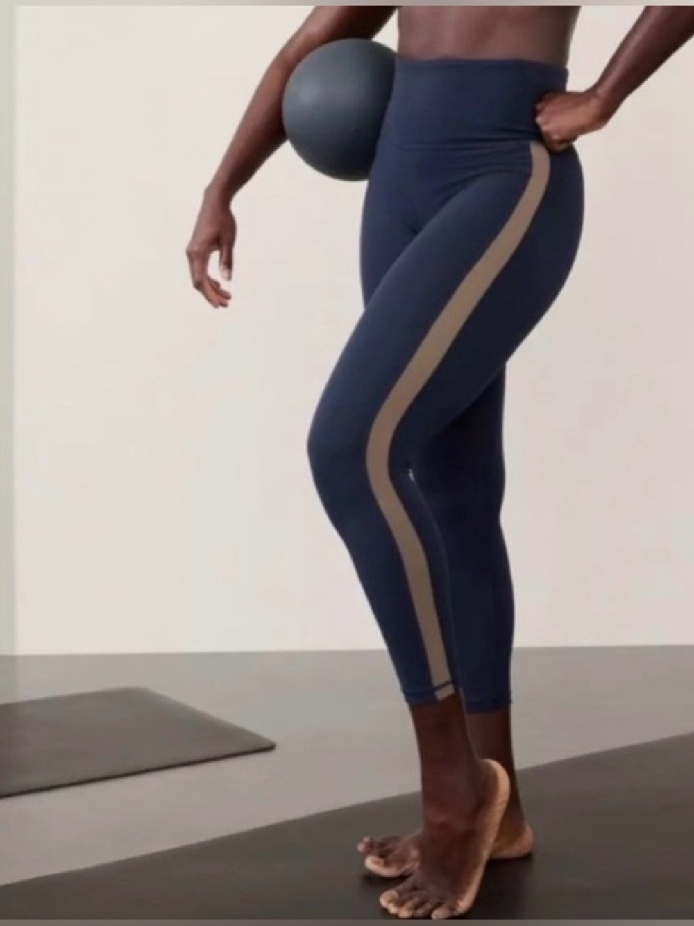 Athleta Elation Colorblock 7/8 Tight in Navy